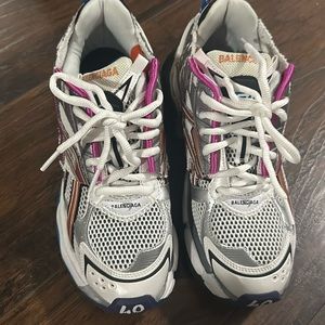 Balenciaga runners